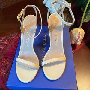 New STUART WEITZMAN Nudistcurve 100 Sandal in Vanilla Size 9.5